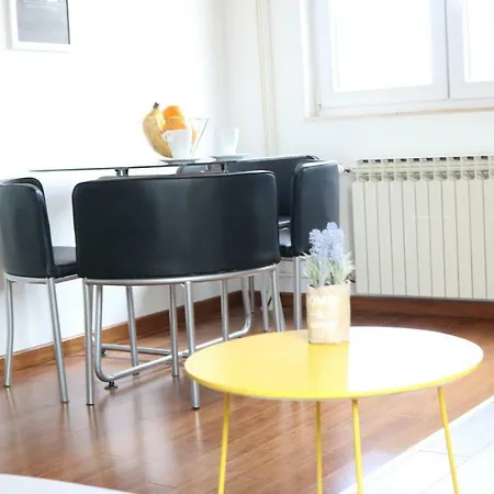 Ela Apartman *